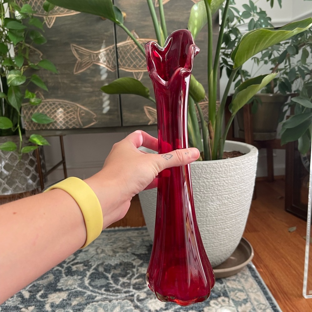MCM Red glass Swung Vase